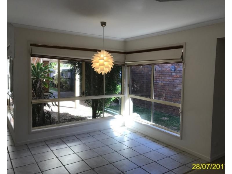 8 Beaverbrook Circuit, Sippy Downs QLD 4556