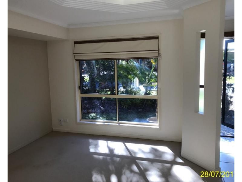 8 Beaverbrook Circuit, Sippy Downs QLD 4556