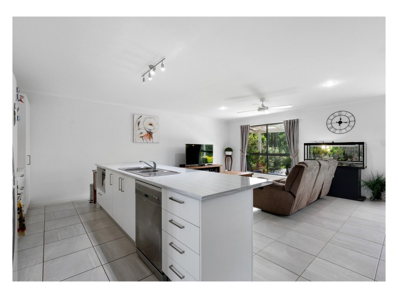 3 Grimes Terrace, Burnside QLD 4560
