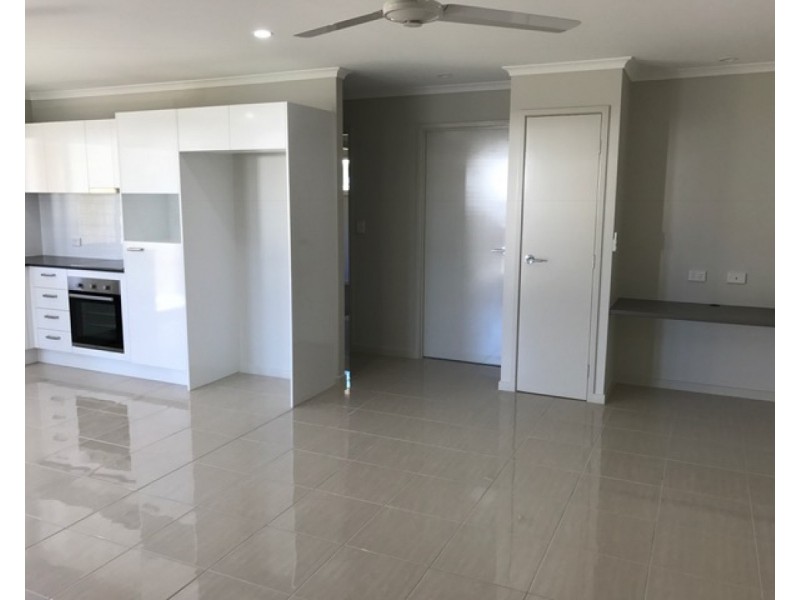 2/50 Greber Road, Beerwah QLD 4519