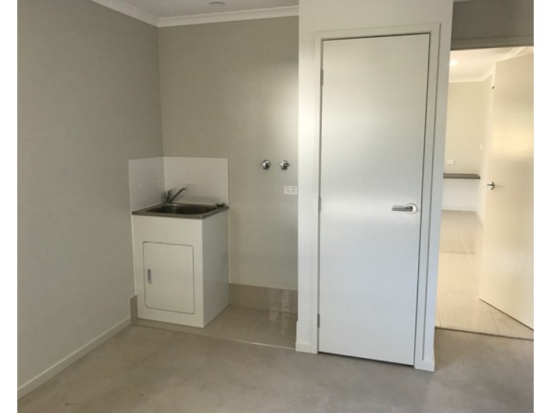 2/50 Greber Road, Beerwah QLD 4519