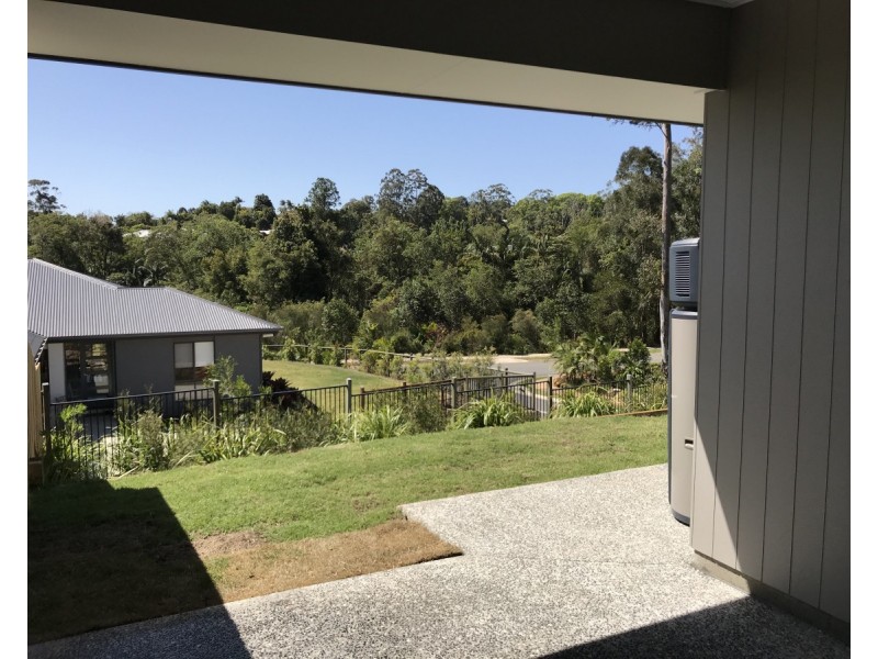 2/4 Horizon Way, Woombye QLD 4559