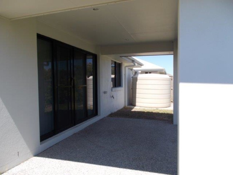 45 Scarborough Circuit, Blacks Beach QLD 4740