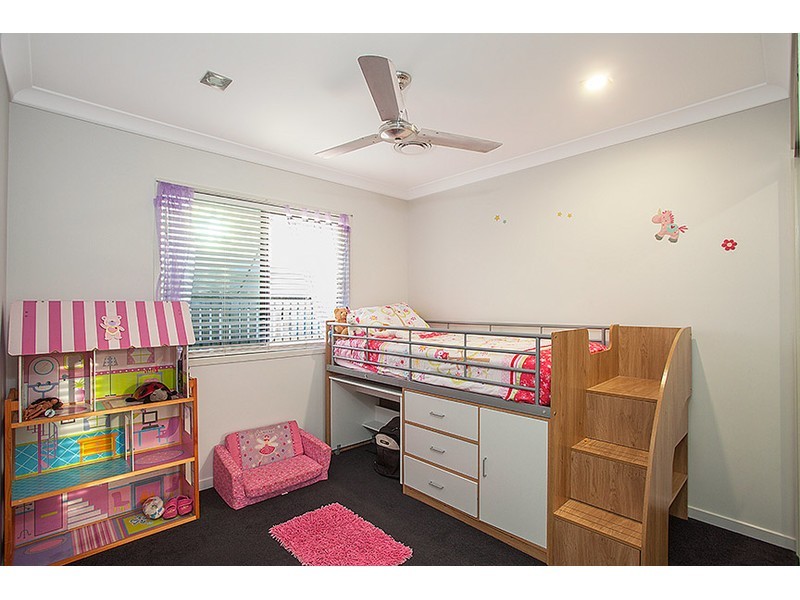 31 Companion Way, Shoal Point QLD 4750