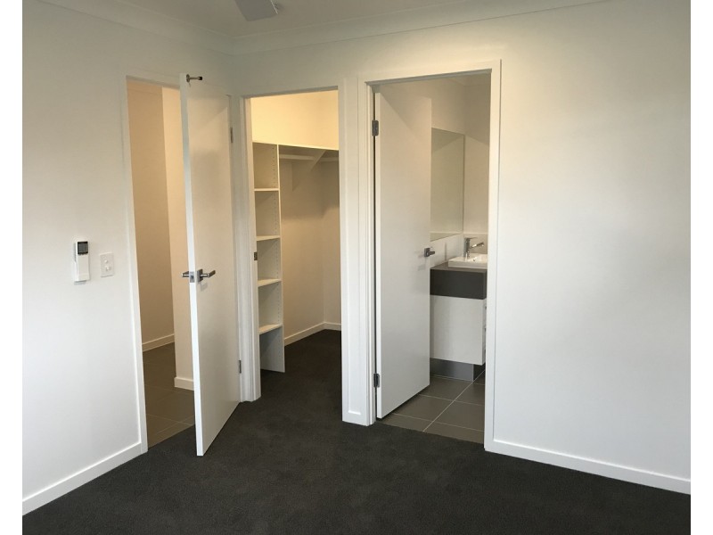 1/2 Echidna Court, Landsborough QLD 4550