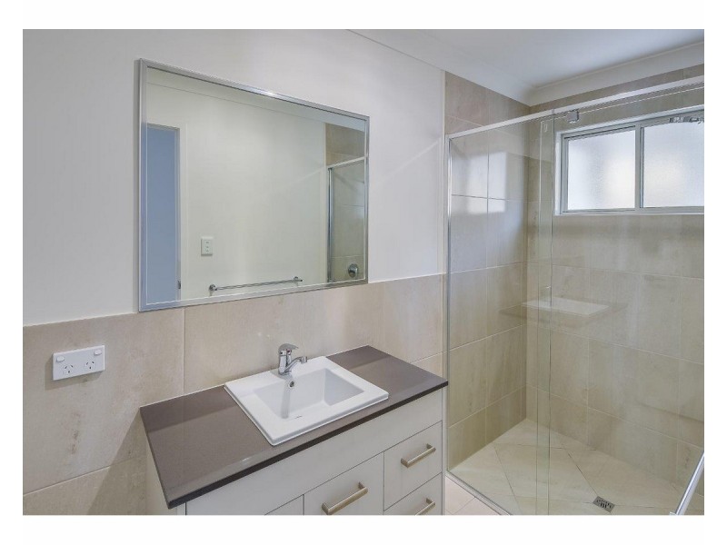 2/40 Tramline Rise, Burnside QLD 4560