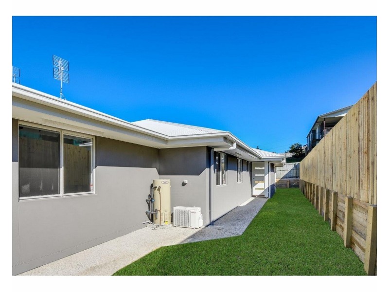 2/40 Tramline Rise, Burnside QLD 4560
