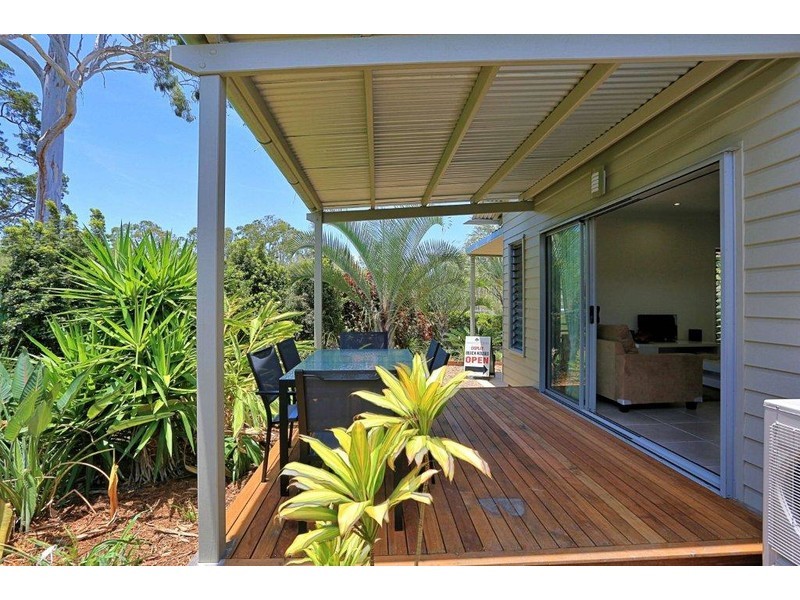 151-152 The Esplanade, Woodgate QLD 4660