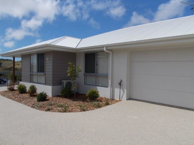 1/59 Caroval Drive, Rural View QLD 4740