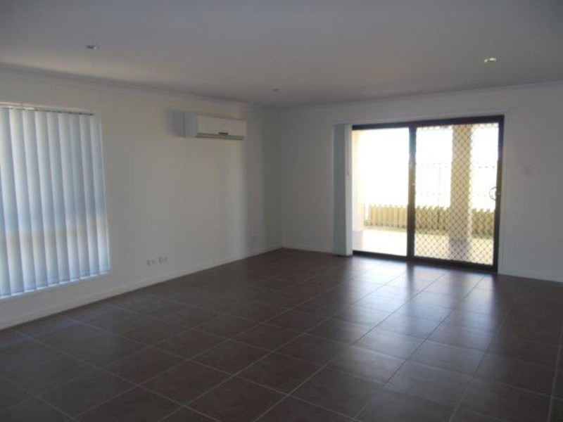 51 Commander Parade, Bucasia QLD 4750