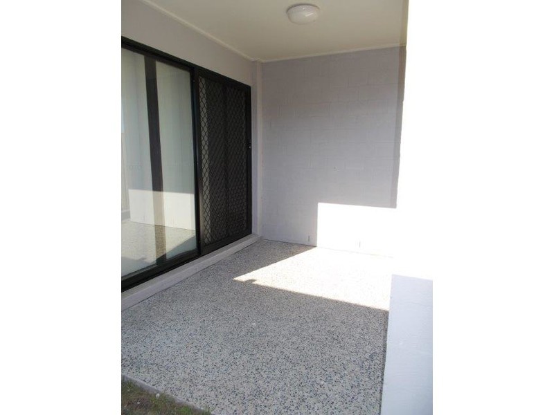 6 Holloways Court, Blacks Beach QLD 4740