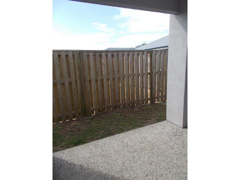 6 Holloways Court, Blacks Beach QLD 4740