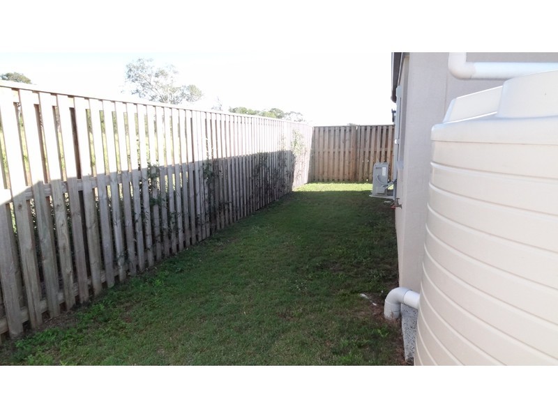 25 Scarborough Circuit, Blacks Beach QLD 4740
