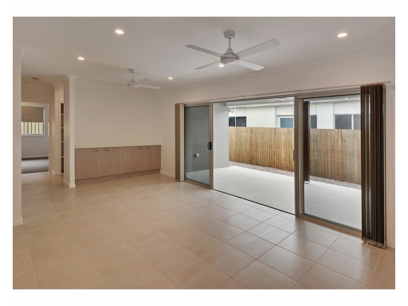 26B Flame Tree Avenue, Sippy Downs QLD 4556