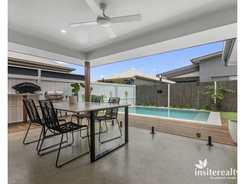 8 Pioneer Way, Palmview QLD 4553
