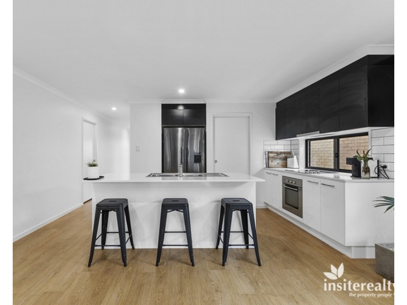 8 Pioneer Way, Palmview QLD 4553