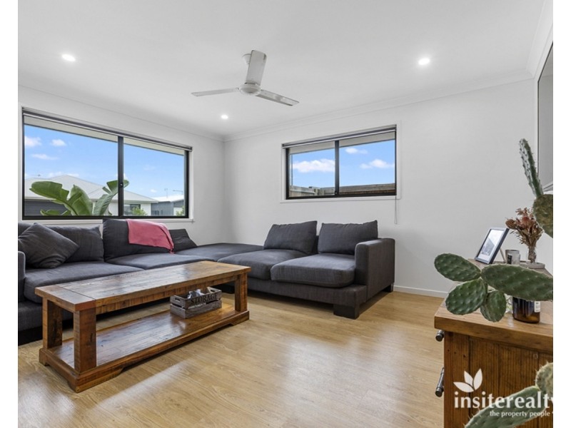 8 Pioneer Way, Palmview QLD 4553