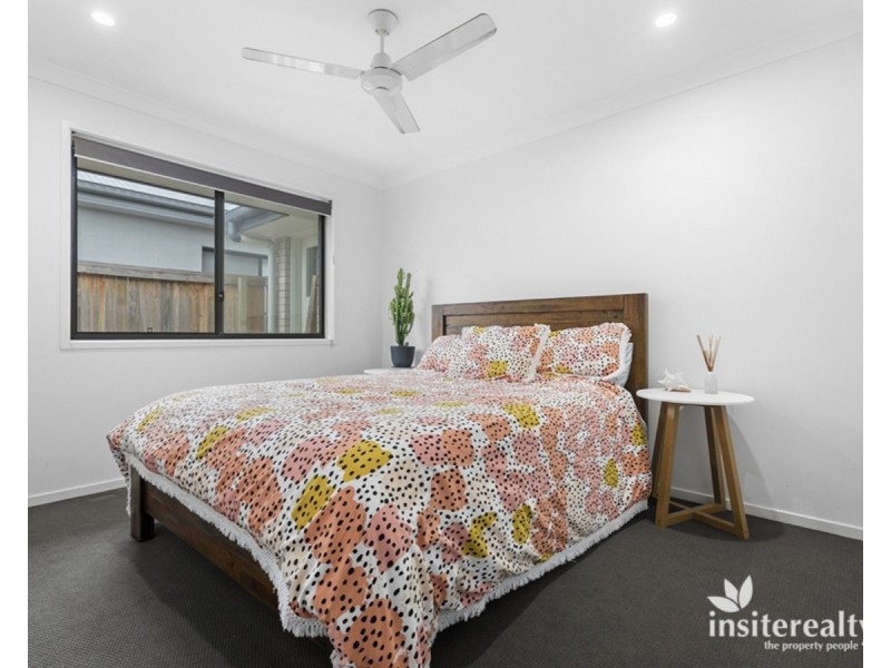 8 Pioneer Way, Palmview QLD 4553