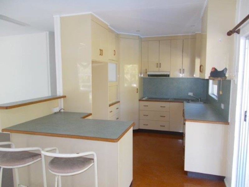 83 Waverley Street, Bucasia QLD 4750