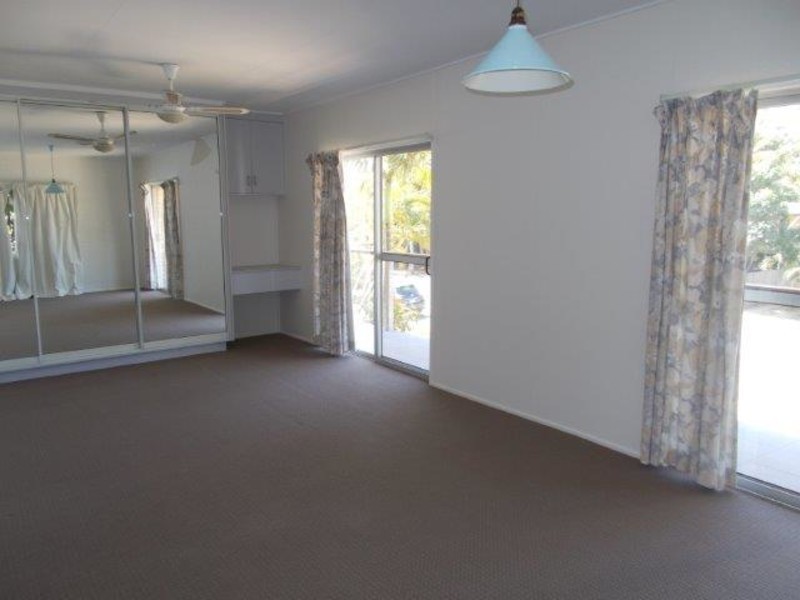 83 Waverley Street, Bucasia QLD 4750