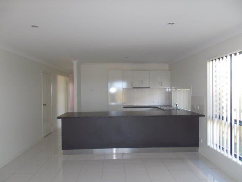 54 Commander Parade, Bucasia QLD 4750