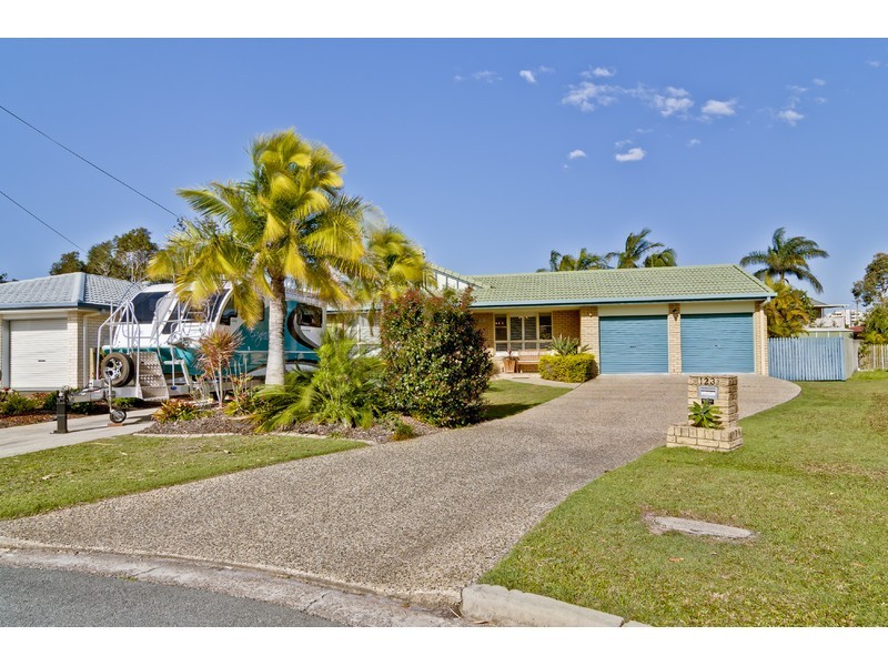123 Westminster Avenue, Golden Beach QLD 4551