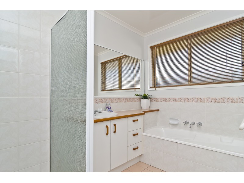 123 Westminster Avenue, Golden Beach QLD 4551