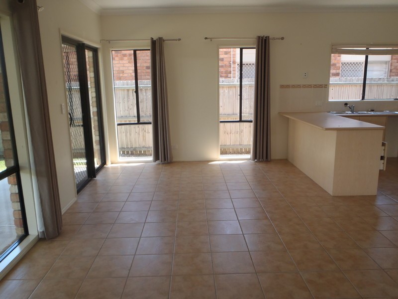 10 Chesterton Crescent, Sippy Downs QLD 4556