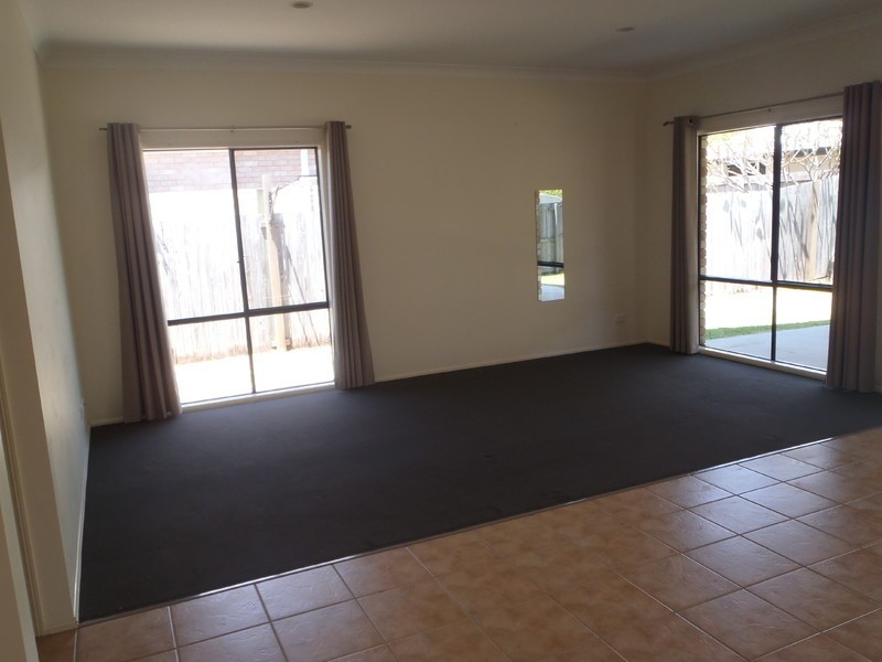 10 Chesterton Crescent, Sippy Downs QLD 4556