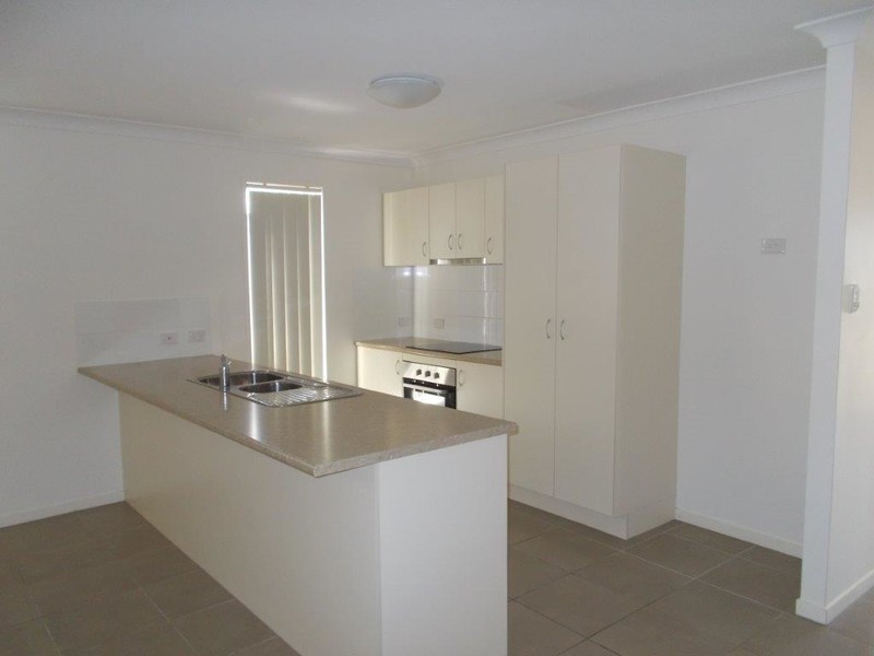 37 Trinity Parade, Blacks Beach QLD 4740
