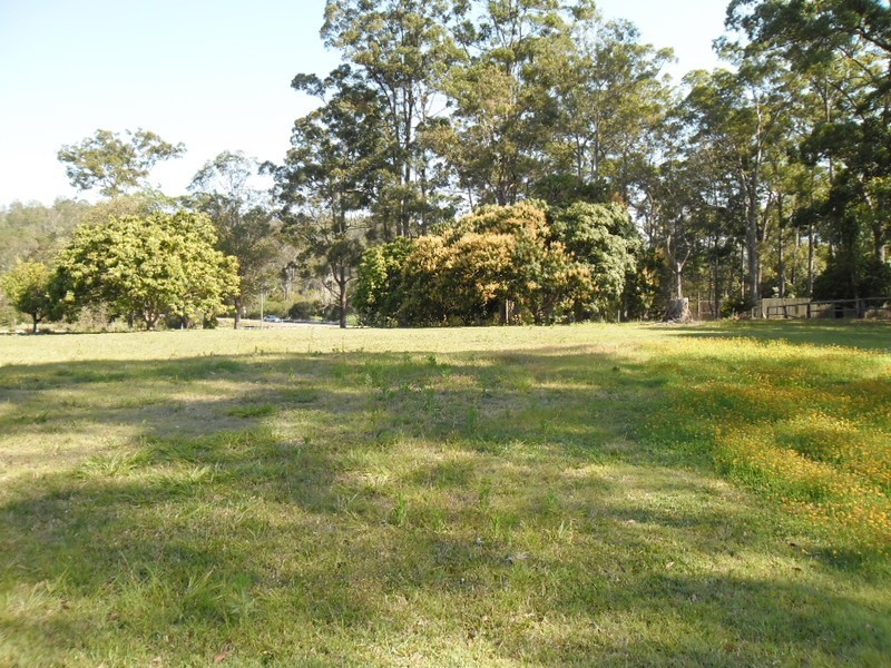 15 Hamilton Close, Mooloolah Valley QLD 4553