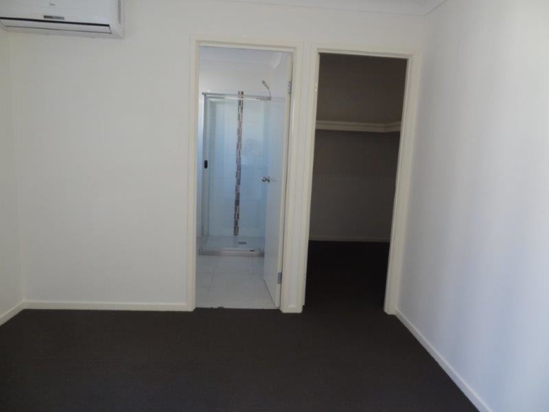 12 Warilla View, Blacks Beach QLD 4740