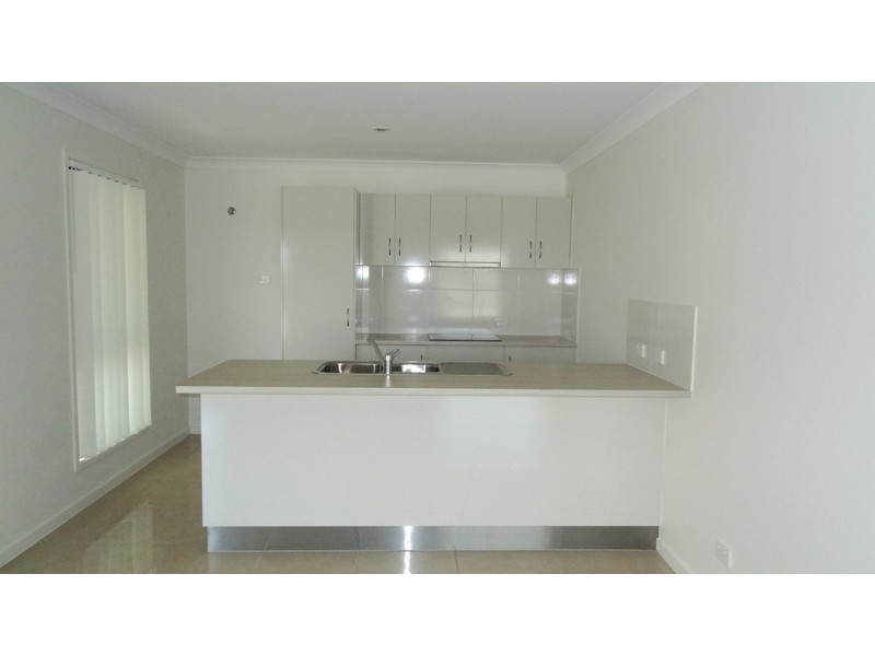 57 Commander Parade, Shoal Point QLD 4750