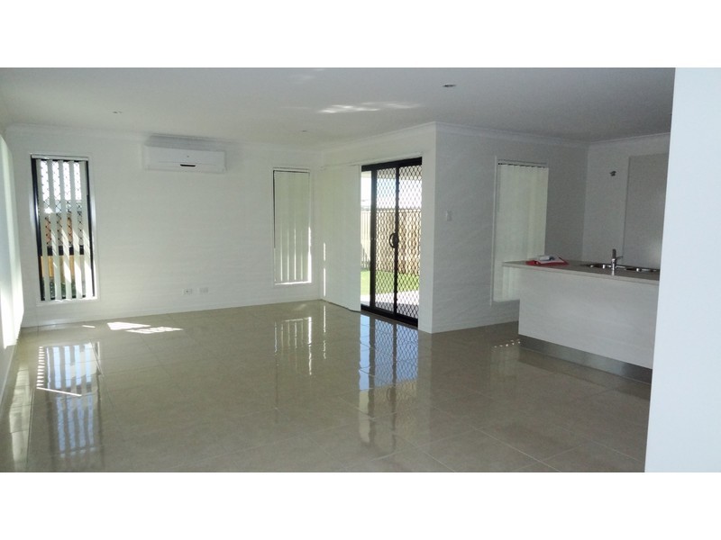 57 Commander Parade, Shoal Point QLD 4750