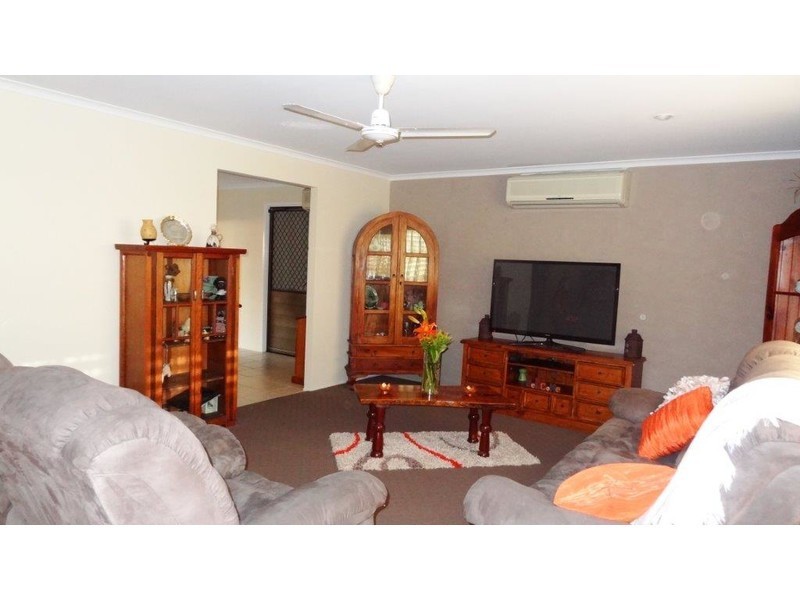 18 Shiral Drive, Beaconsfield QLD 4740