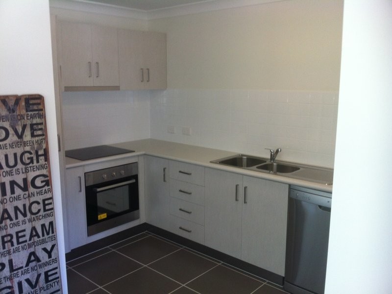 2/22 Paperbark Way, Andergrove QLD 4740