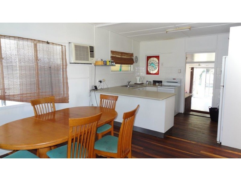 32 Edmonds Street, Bucasia QLD 4750