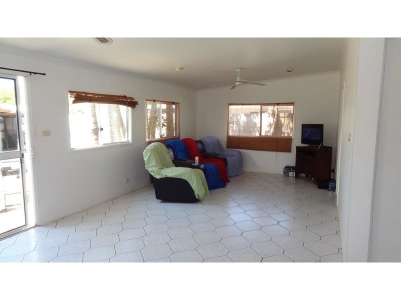 32 Edmonds Street, Bucasia QLD 4750