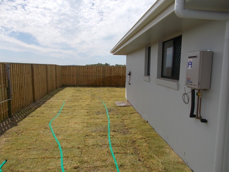 50 Commander Parade, Bucasia QLD 4750