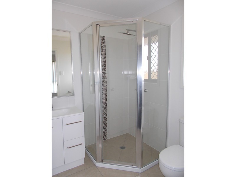 50 Commander Parade, Bucasia QLD 4750