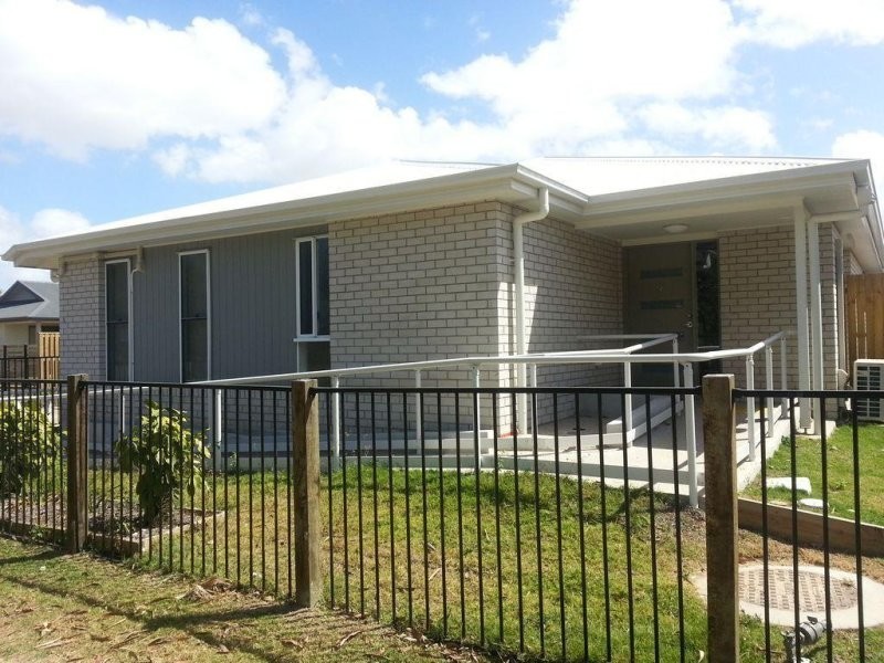 3/2 Sunbird Lane, Andergrove QLD 4740