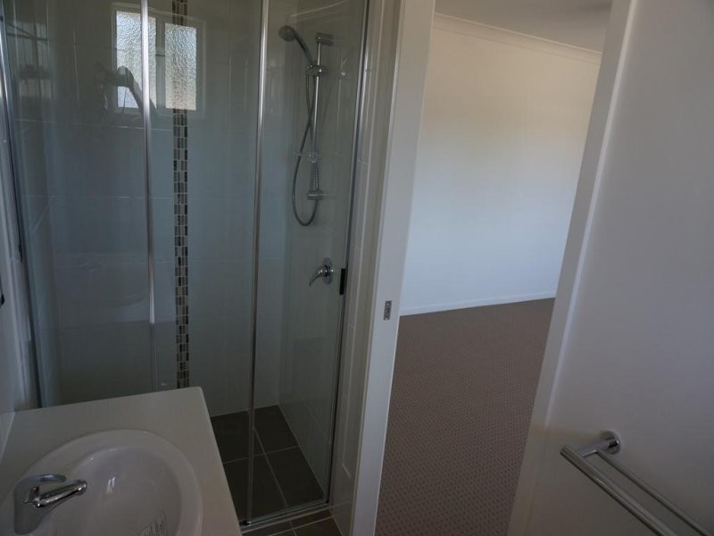 3/2 Sunbird Lane, Andergrove QLD 4740