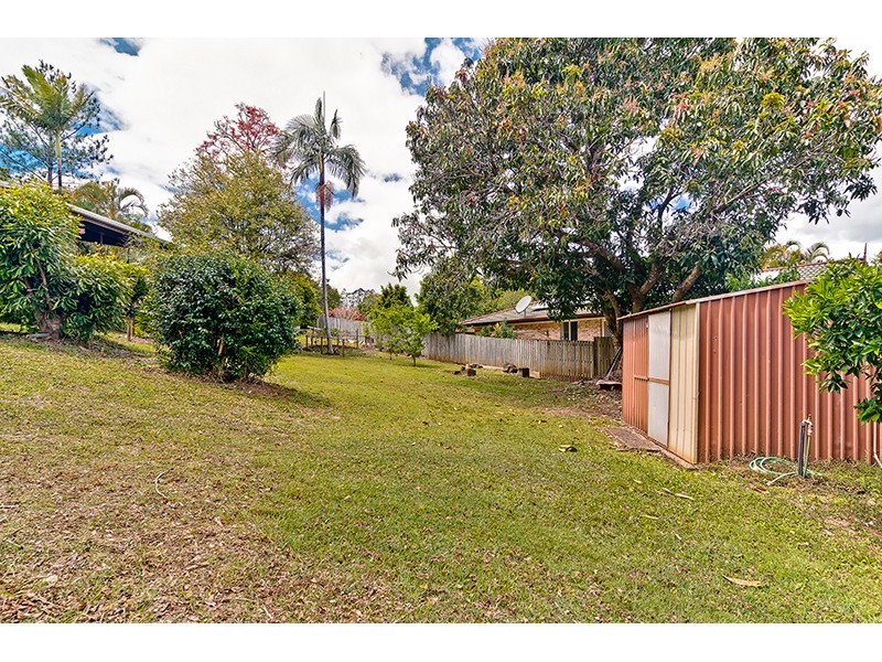 1 Lagoon Drive, Palmwoods QLD 4555