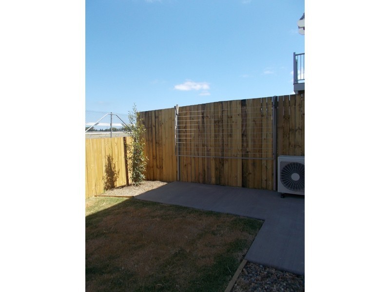 2/47 Makybe Diva Drive, Ooralea QLD 4740