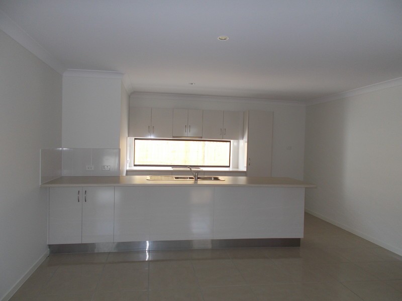 63 Caroval Drive, Rural View QLD 4740