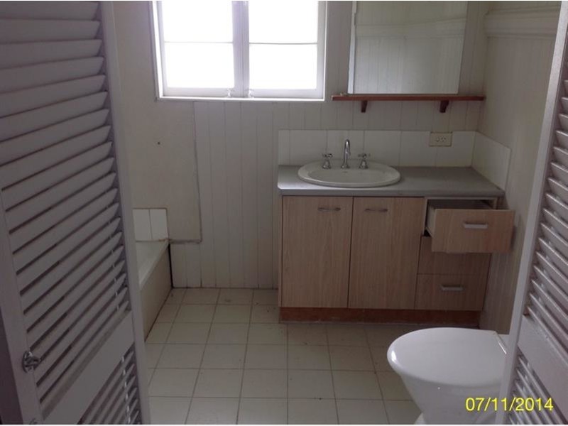 81 Beerwah Parade, Beerwah QLD 4519