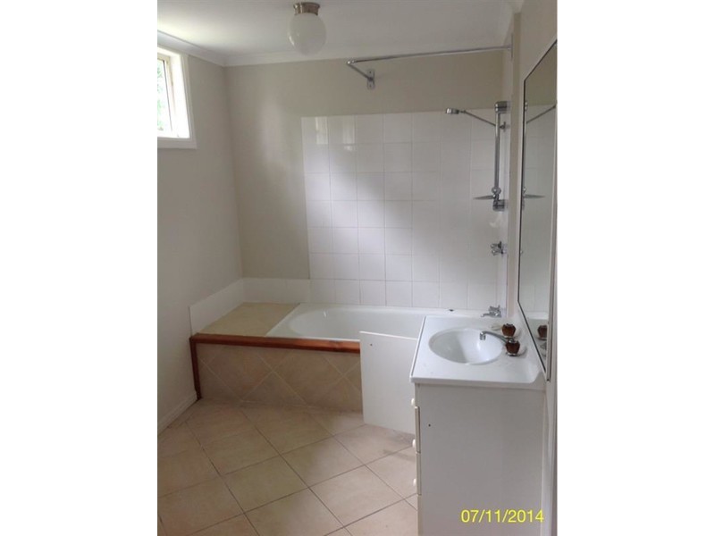 81 Beerwah Parade, Beerwah QLD 4519