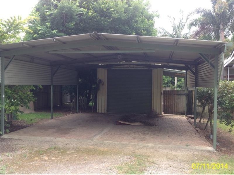 81 Beerwah Parade, Beerwah QLD 4519