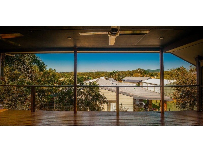 5 Scott Court, Bucasia QLD 4750