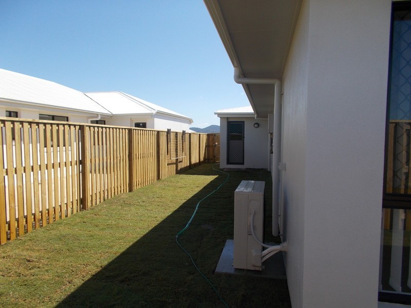 16 Tiller Street, Shoal Point QLD 4750